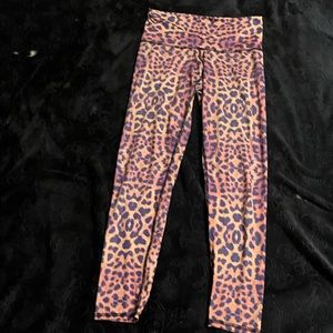 Teeki leggings -M/L (big cat print)